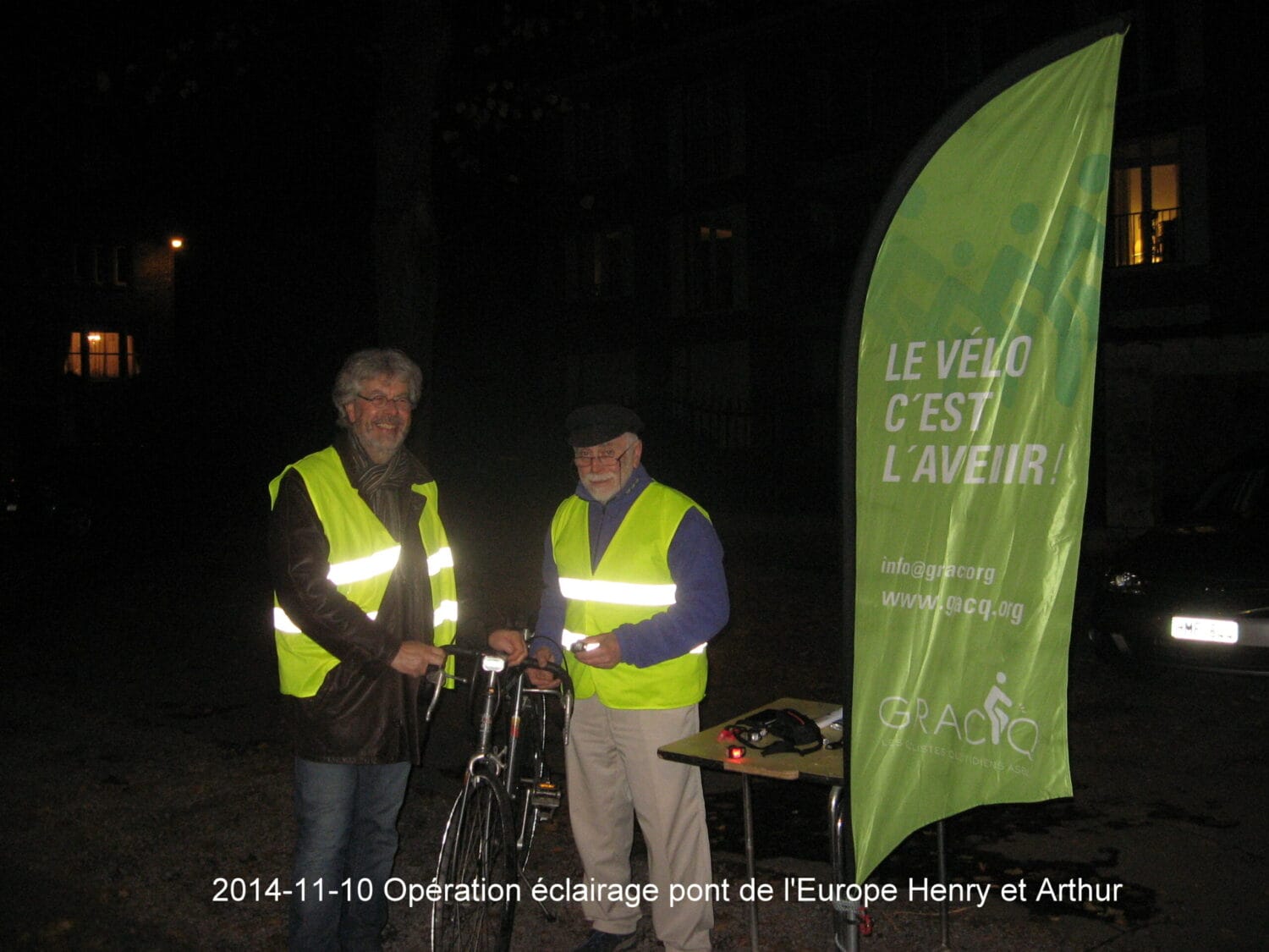 2014-11-10_henry_et_arthur_au_pont_de_l_europe