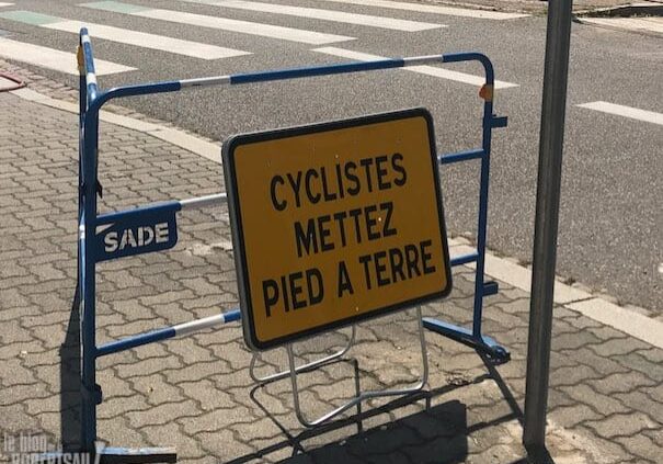 cyclistes_pieds_terre