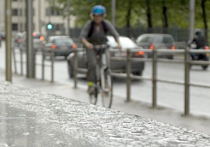 Vélo sous la pluie